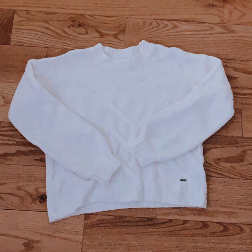 Hollister sweater